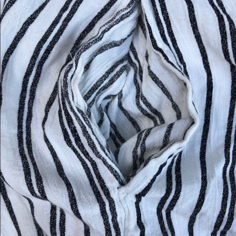 Billabong Striped Romper.size L - Picture 6 of 6